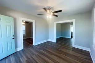 2712 Brewster St, Houston, TX 77026 - Photo 4