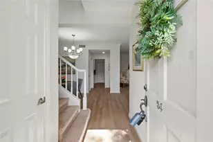 600 Wilcrest Dr, Houston, TX 77042 - Photo 2