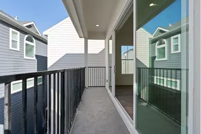 1140 W 16th St Street, Houston, TX 77008 - Photo 10