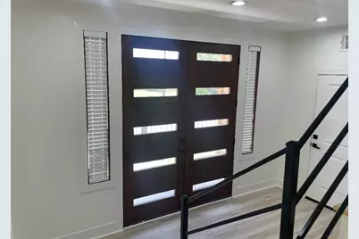 201 E 37th Street, Houston, TX 77018 - Photo 4