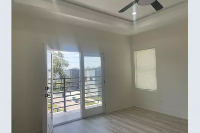 201 E 37th Street, Houston, TX 77018 - Photo 26