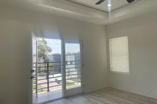 201 E 37th St, Houston, TX 77018 - Photo 26