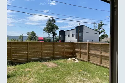 201 E 37th Street, Houston, TX 77018 - Photo 30