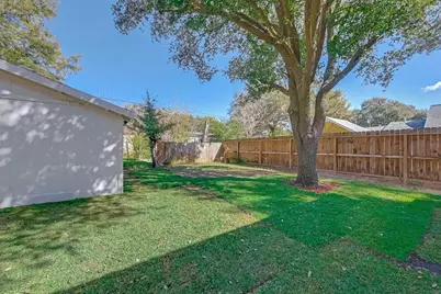 604 Ruth Street, Baytown, TX 77520 - Photo 24