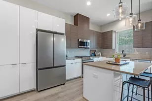 307 Charlock St, Houston, TX 77022 - Photo 2