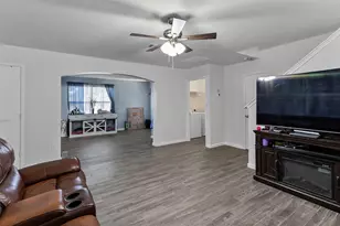 5502 Amaranth Meadow Ln, Houston, TX 77085 - Photo 8