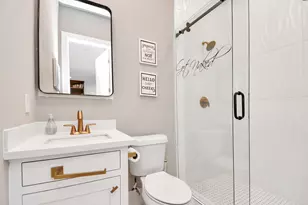 2303 Yupon St, Houston, TX 77006 - Photo 48