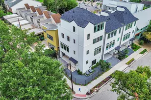2303 Yupon St, Houston, TX 77006 - Photo 4