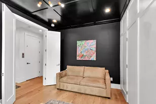 2303 Yupon St, Houston, TX 77006 - Photo 12