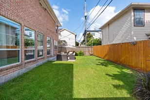 4405 Dorothy St, Bellaire, TX 77401 - Photo 30