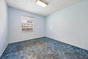 5818 Effingham Dr, Houston, TX 77035 - Photo 14