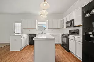4503 Noble Ct, Baytown, TX 77521 - Photo 12