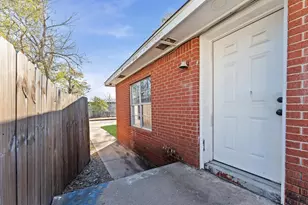 1106 5th St, Hempstead, TX 77445 - Photo 42