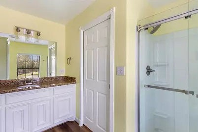 309 Oak Island Drive, Anahuac, TX 77514 - Photo 16