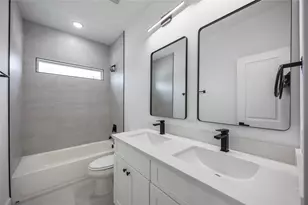 4806 Carmen St, Houston, TX 77033 - Photo 14