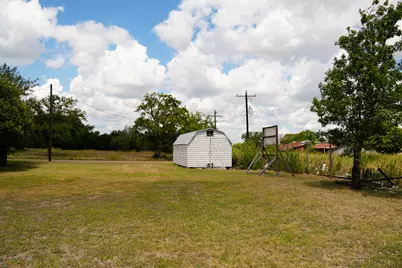 1400 Fm 609, Flatonia, TX 78941 - Photo 20