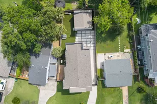 935 Gardenia Dr, Houston, TX 77018 - Photo 36