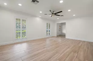 3815 Latma Dr, Houston, TX 77025 - Photo 8