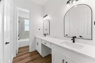 5106 Ricky St, Houston, TX 77033 - Photo 10