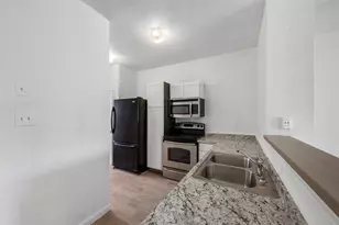 8253 Sands Point Dr, Houston, TX 77036 - Photo 8