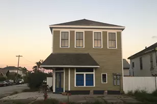 3227 Avenue R, Galveston, TX 77550 - Photo 2