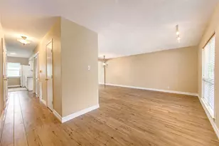 12710 Huntingwick Dr, Houston, TX 77024 - Photo 4