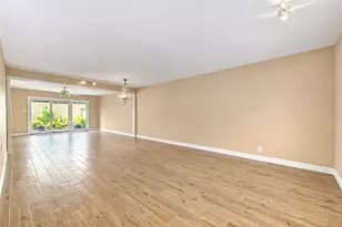 12710 Huntingwick Dr, Houston, TX 77024 - Photo 4