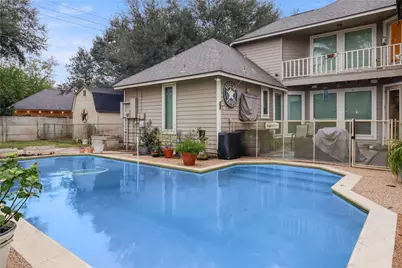 134 Strawberry Drive, Lake Jackson, TX 77566 - Photo 20