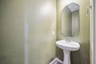 8135 Peralta Valley Court, Richmond, TX 77407 - Photo 10