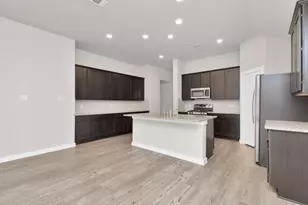 2627 Border Cv Cir, Fresno, TX 77545 - Photo 6