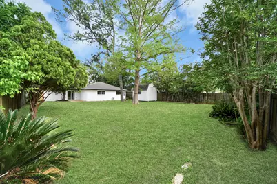 2407 Crestdale Dr, Houston, TX 77080 - Photo 38