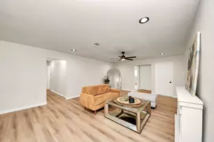 2407 Crestdale Dr, Houston, TX 77080 - Photo 18