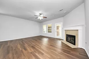 6306 Bain Dr, Missouri City, TX 77459 - Photo 10