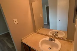 2200 Cypress Landing Dr, Houston, TX 77090 - Photo 20