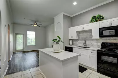 1441 East Street #107, Houston, TX 77007 - Photo 2