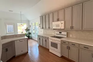 19026 Northcanyon Dr, Tomball, TX 77377 - Photo 8