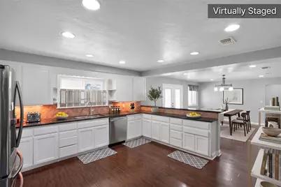 380 S Wilson Avenue, Giddings, TX 78942 - Photo 8