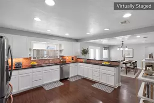 380 S Wilson Ave, Giddings, TX 78942 - Photo 8