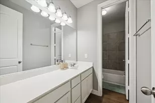 1502 Upland Glen Way, Houston, TX 77043 - Photo 18