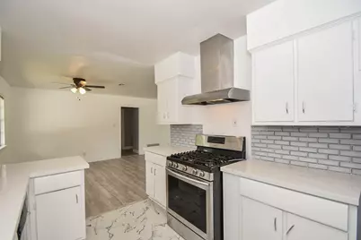 5330 Windswept Lane, Houston, TX 77056 - Photo 8