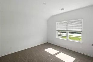 503 Oak Chase Ave, Dayton, TX 77535 - Photo 4