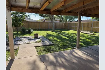 9915 Parkvale Drive, Houston, TX 77099 - Photo 20
