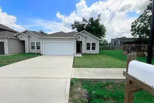 8118 Safebuy St, Houston, TX 77028 - Photo 2