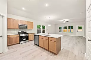 513 Johnson St, Dayton, TX 77535 - Photo 8