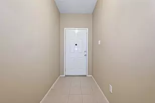 13715 Naomi Hollow Ln, Houston, TX 77082 - Photo 6