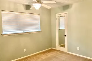 1022 Oak Leaf St, La Porte, TX 77571 - Photo 32