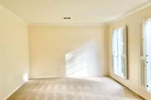 1022 Oak Leaf St, La Porte, TX 77571 - Photo 2