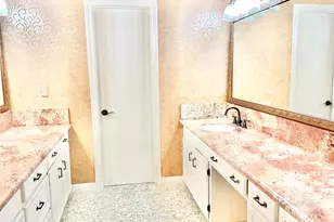 1022 Oak Leaf St, La Porte, TX 77571 - Photo 36