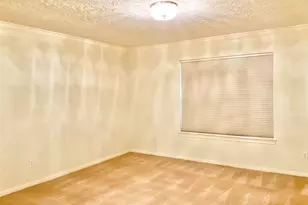 1022 Oak Leaf St, La Porte, TX 77571 - Photo 20