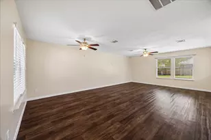 21914 Willow Downs Dr, Tomball, TX 77375 - Photo 10
